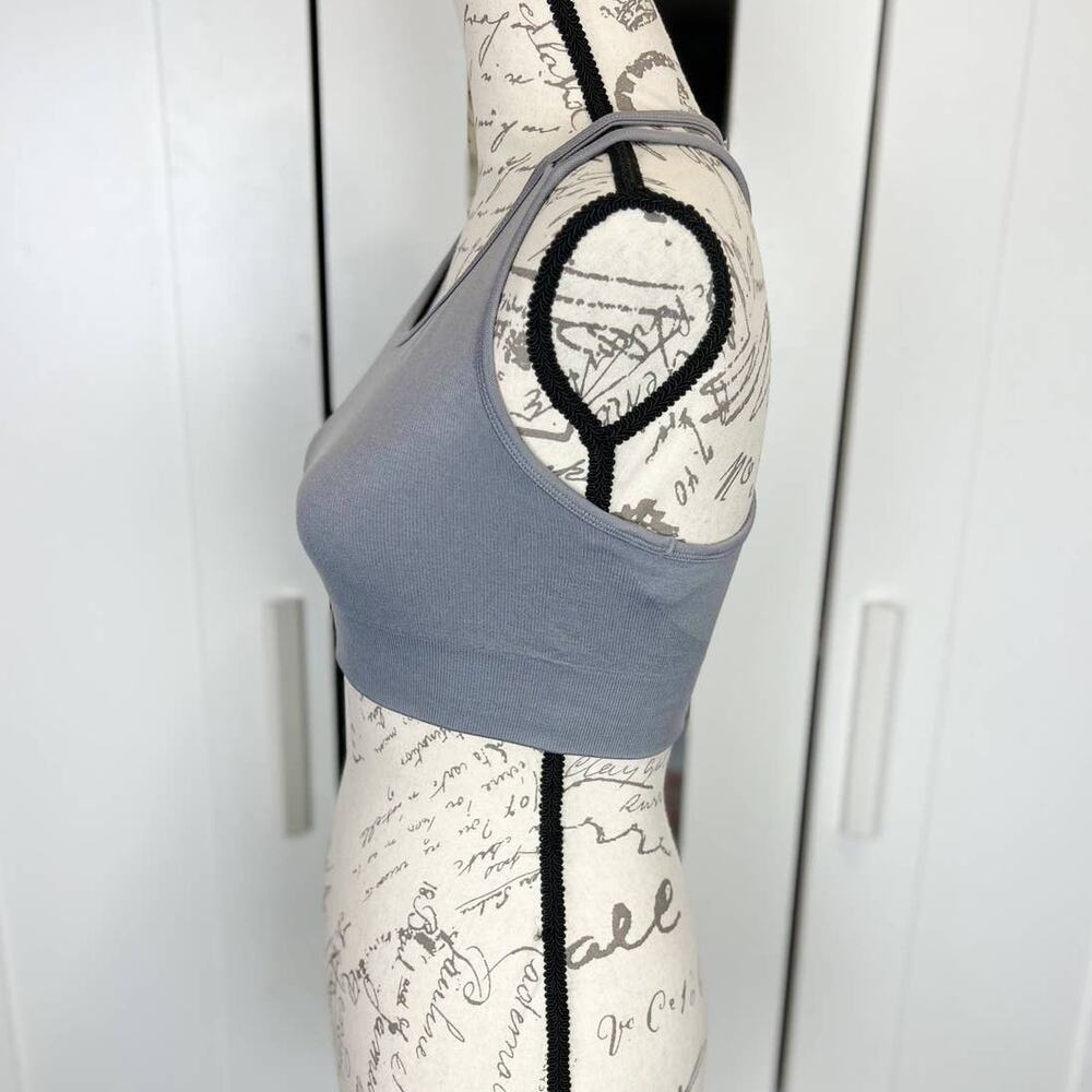 Yogalicious‎ Longline Seamless Sports Bra with Strappy Back in Gray Size Medium - Picture 3 of 8